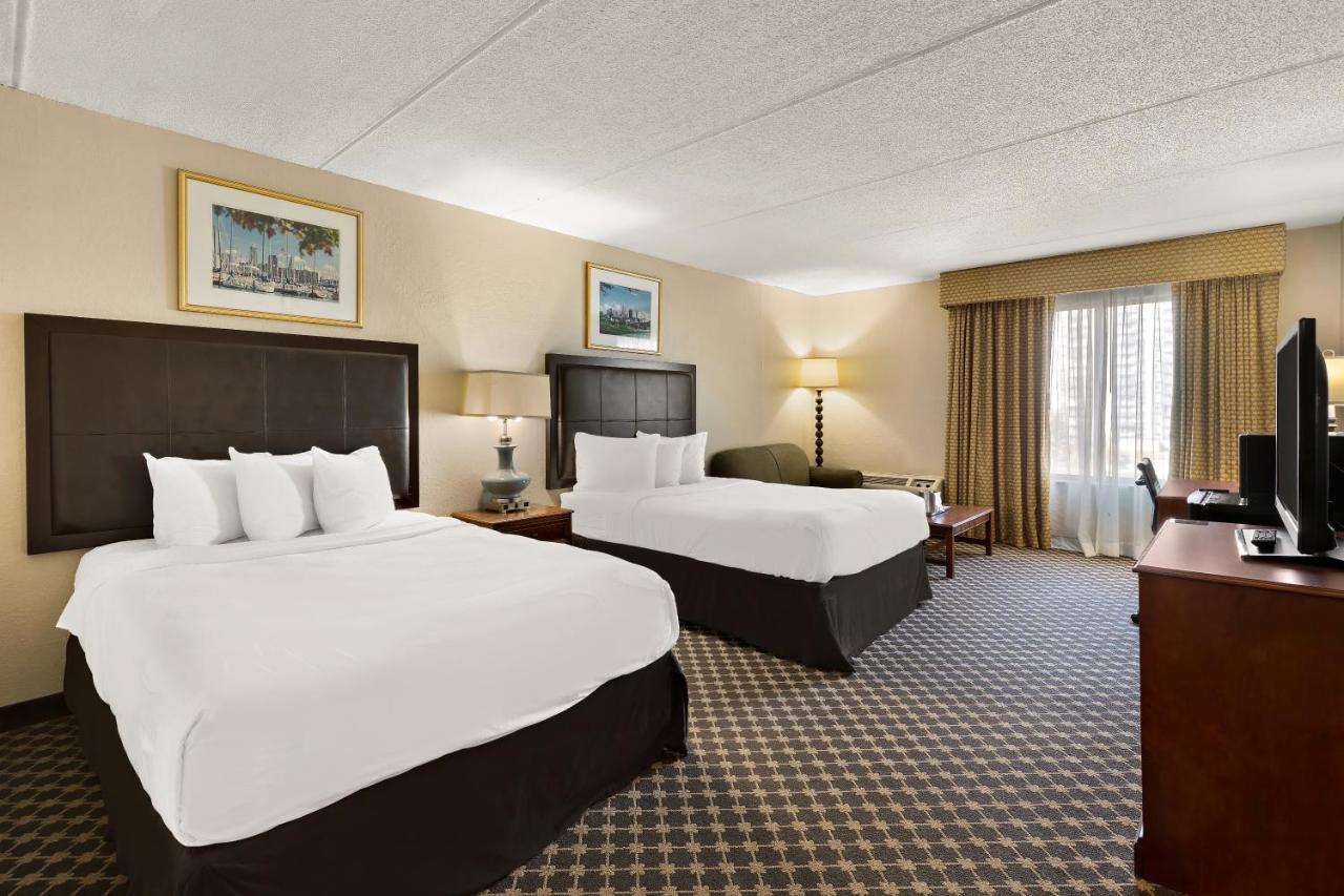 Hotel Rl Cleveland Airport West นอร์ธโอล์มสเตด ภายนอก รูปภาพ