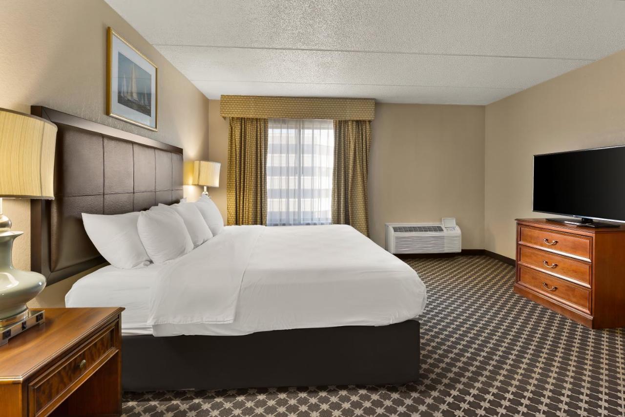 Hotel Rl Cleveland Airport West นอร์ธโอล์มสเตด ภายนอก รูปภาพ