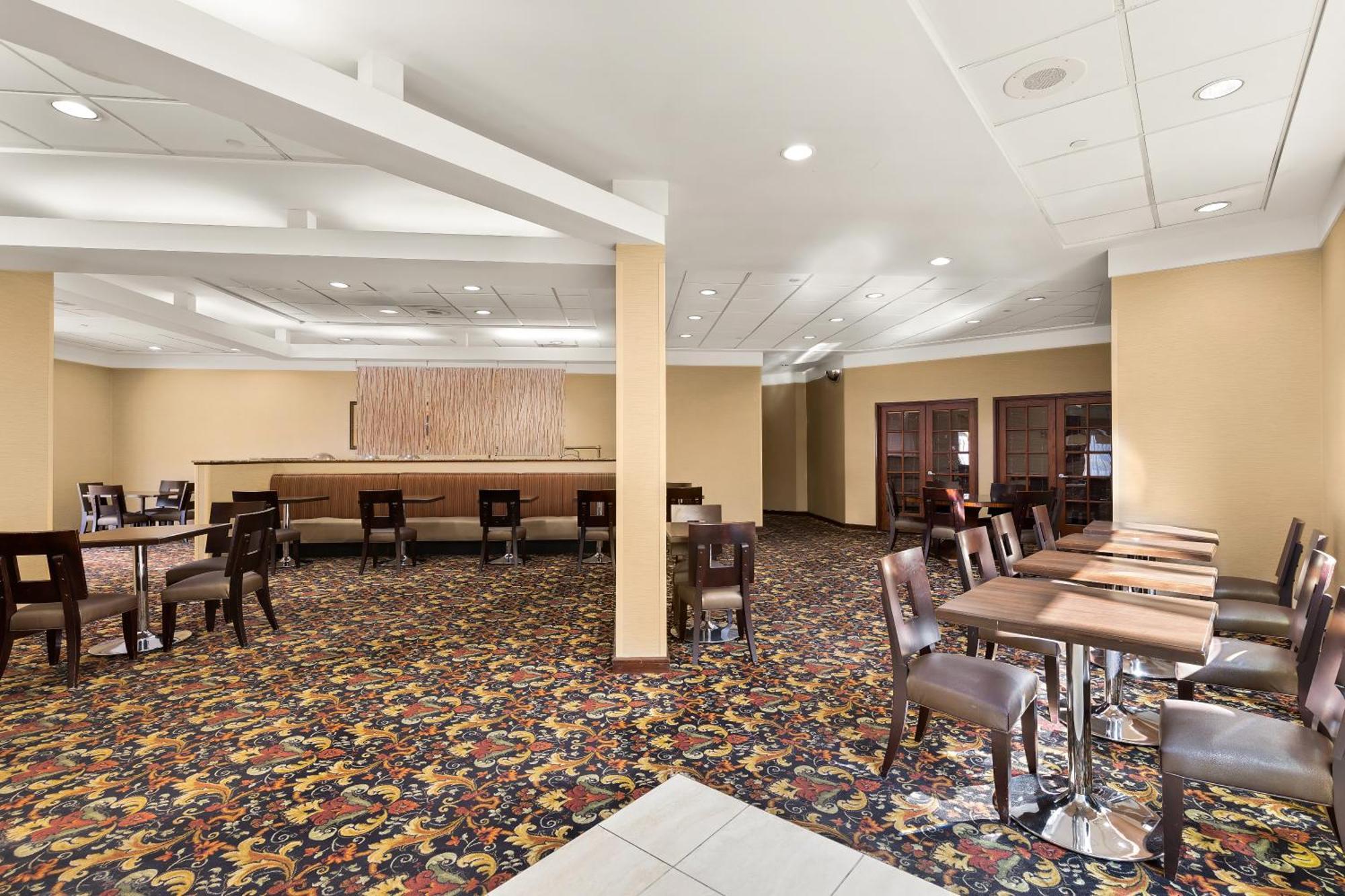 Hotel Rl Cleveland Airport West นอร์ธโอล์มสเตด ภายนอก รูปภาพ